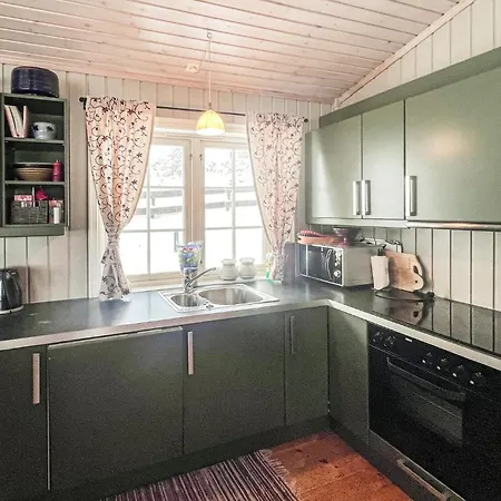 Vakantiehuis Amazing In With Kitchen